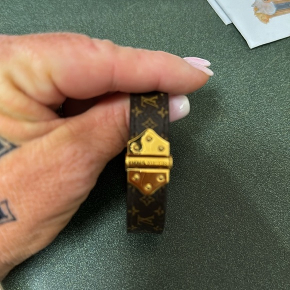 Louis Vuitton MonogramBracelet - Picture 6 of 6